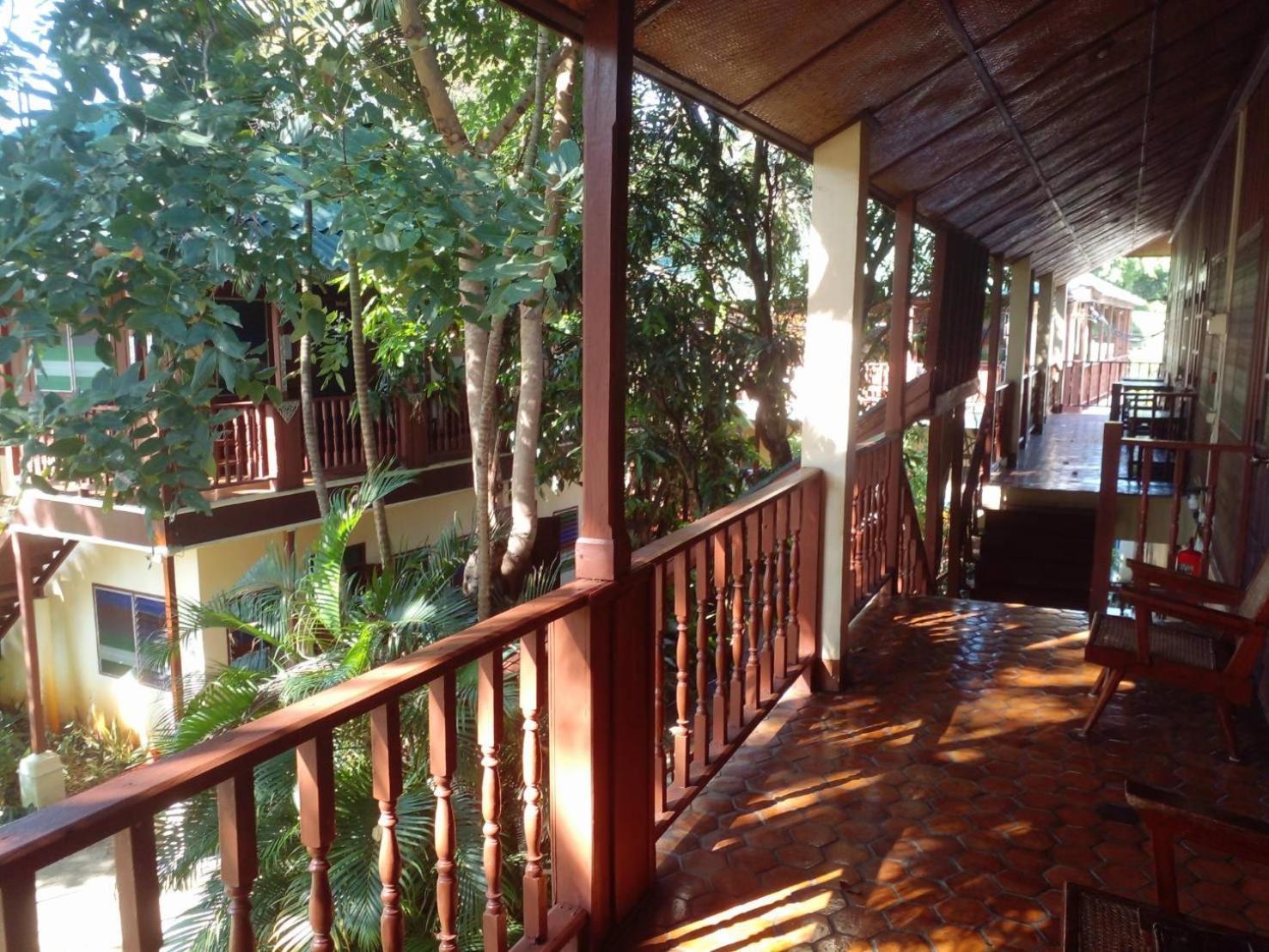 Golden Triangle Palace Hotel Chiang Rai Zewnętrze zdjęcie